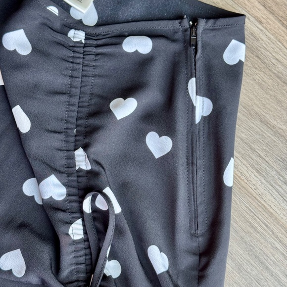 Altar’d State Heart Print Ruffle Hem Mini Skirt Black White - Tie Cinch Size M - Picture 9 of 11